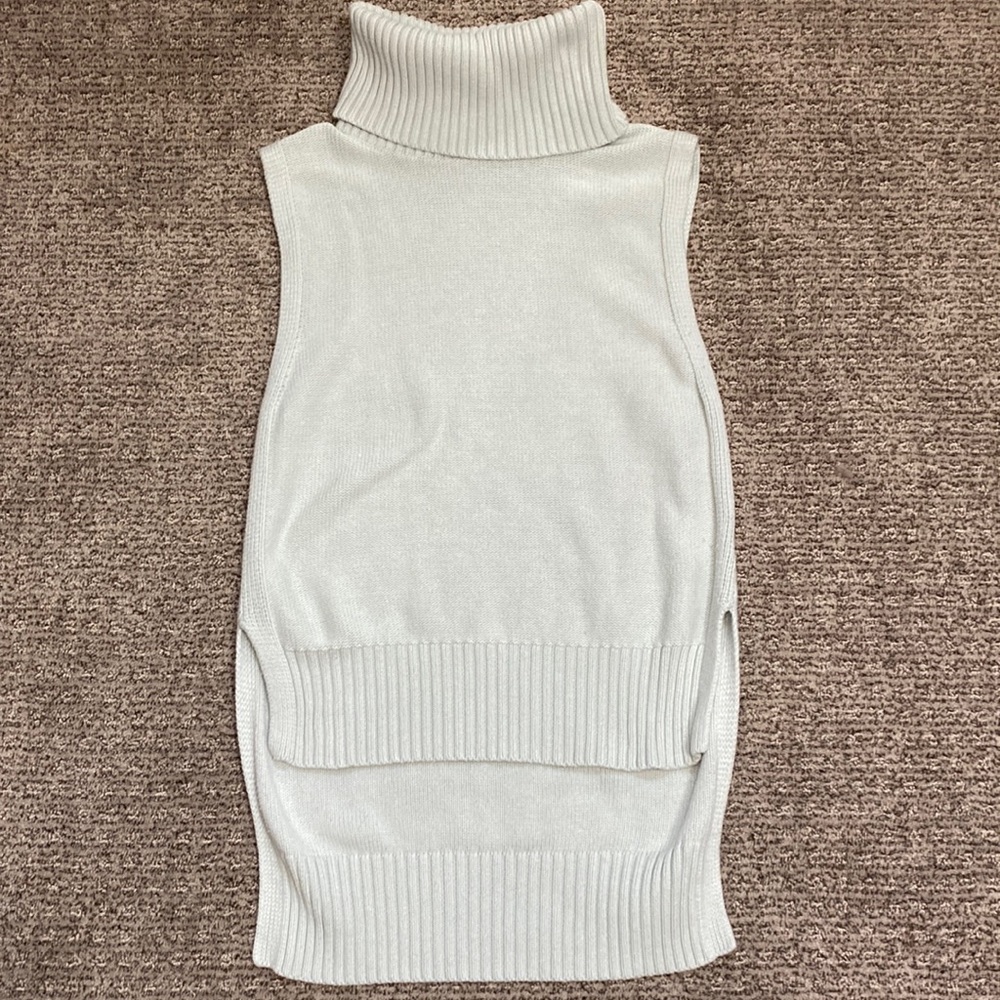 Banana Republic Hi-LO Sleeveless Sweater